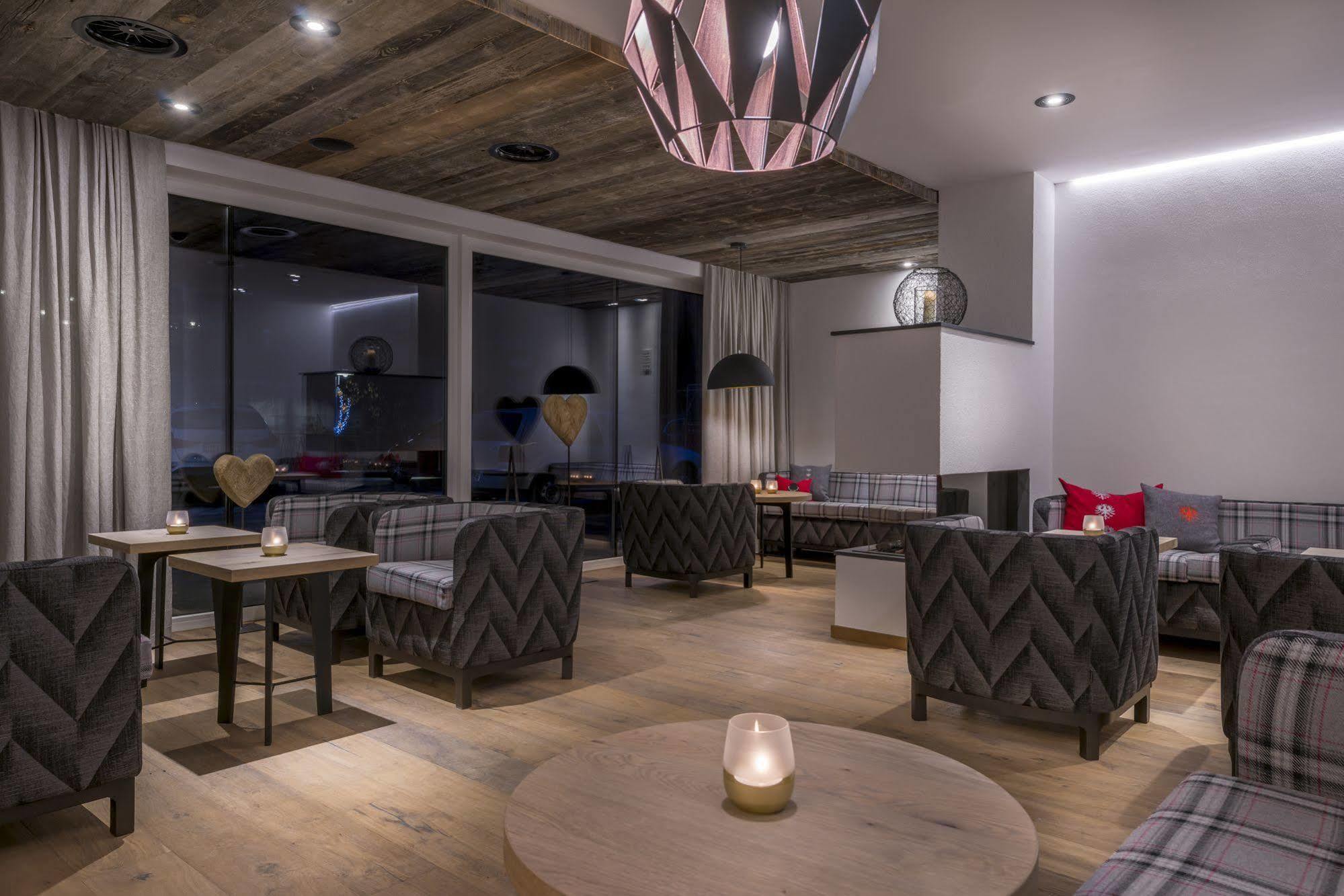Heart Grischuna Hotel